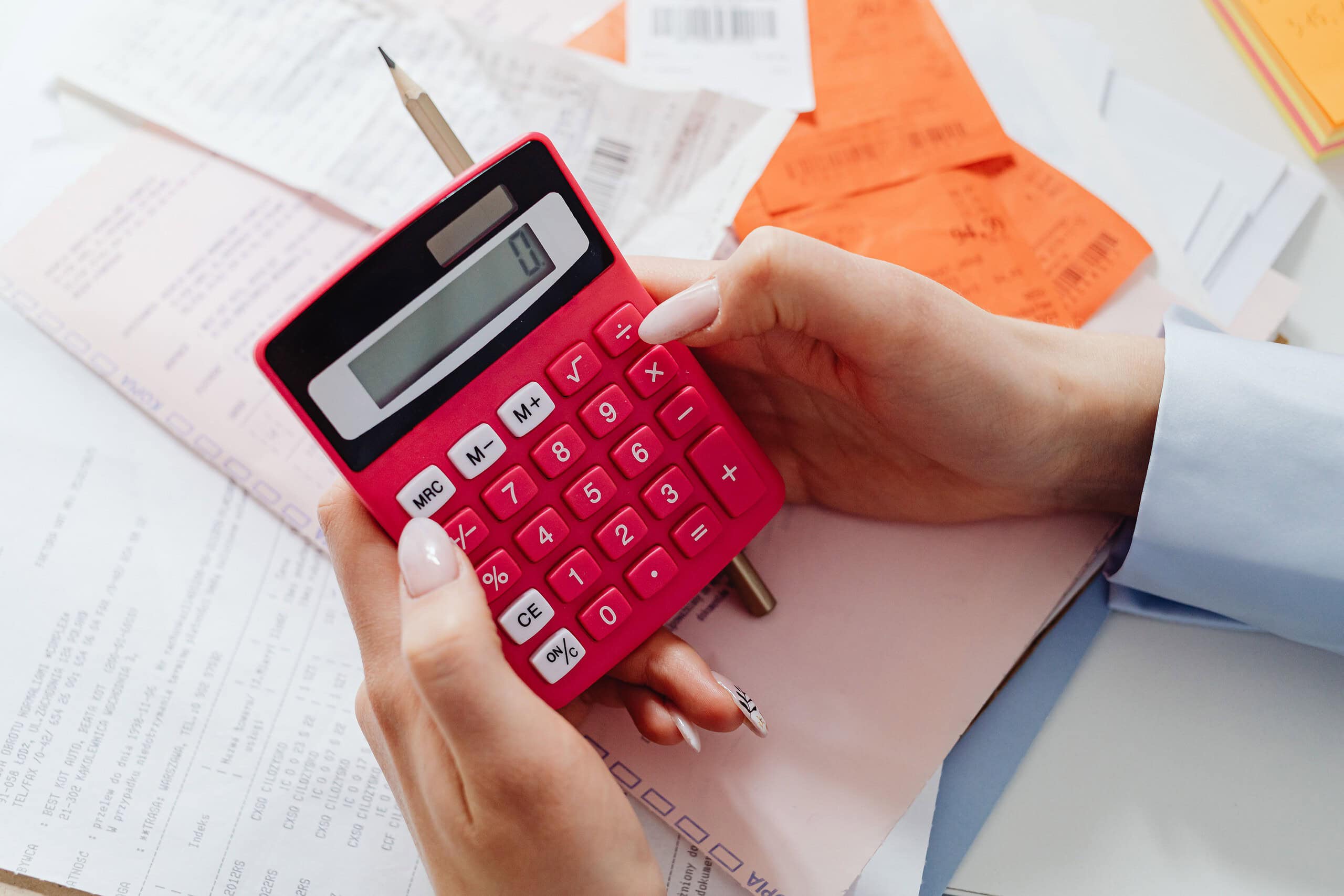 calculating Cost of Hiring Foreign Workers in Albania